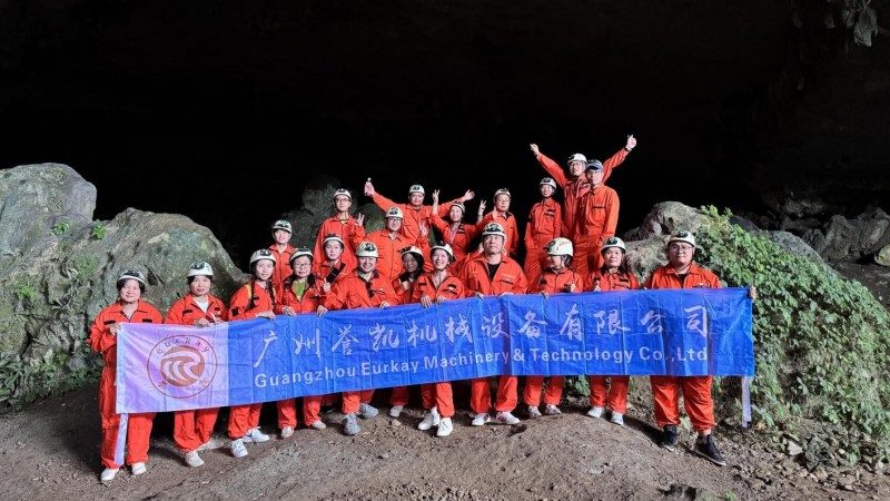 Эхо из глубин пещеры: взаимная встреча с природой и членами команды